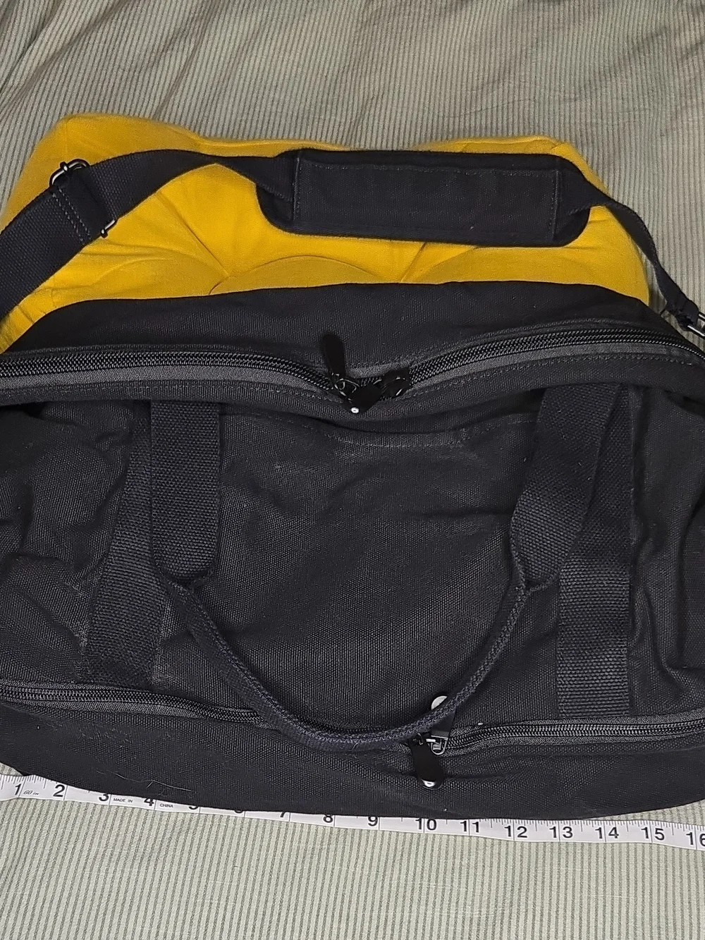 Men's Black Lo And Sons Travel Duffel Bag - Carry Duffel